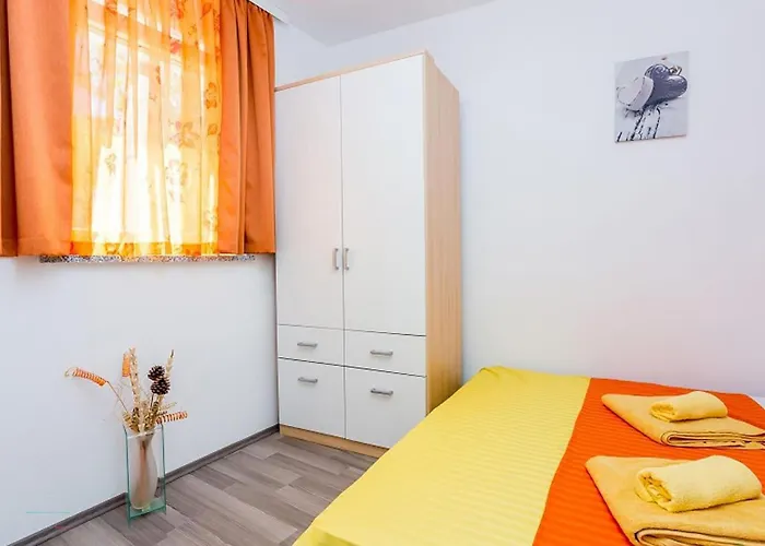 Apartment Amazing In With Swimming Pool Baška