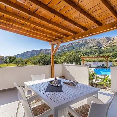 Gorgeous In With Swimming Pool Διαμέρισμα