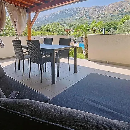 1 Bedroom Stunning In *